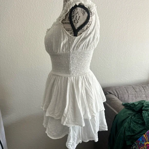 Princess Polly Elegant White romper - Picture 2 of 6